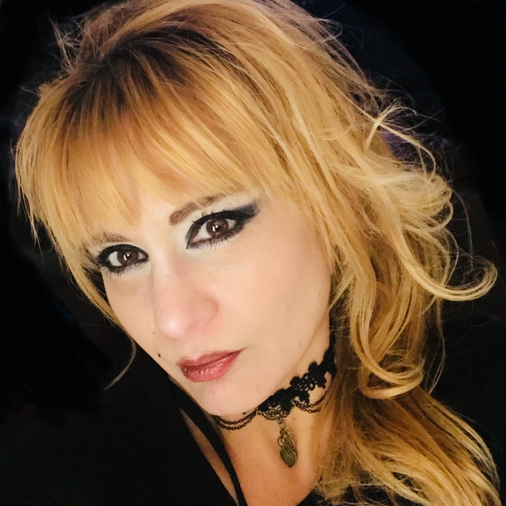 Meet your Posher, Lupita